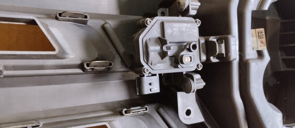 фото №10, Решітка радіатора решітка радіатора роз'єм заряджання renault kangoo iv 23r 623107908r