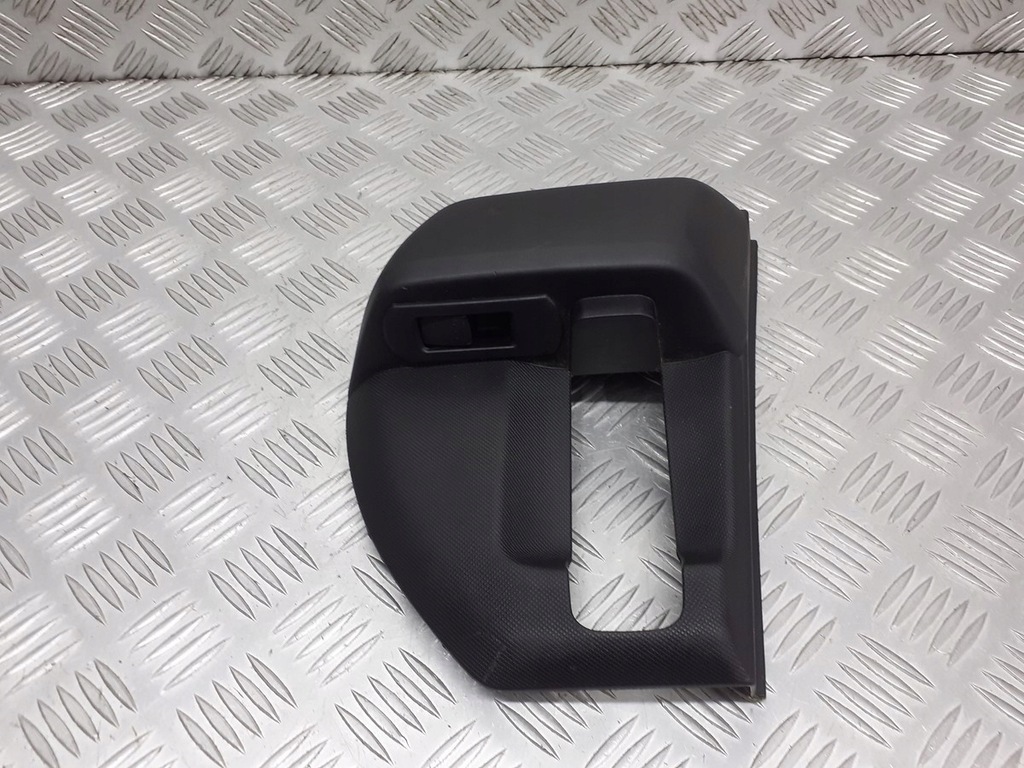 фото №1, Заглушка панель двері правих бокових mazda 5