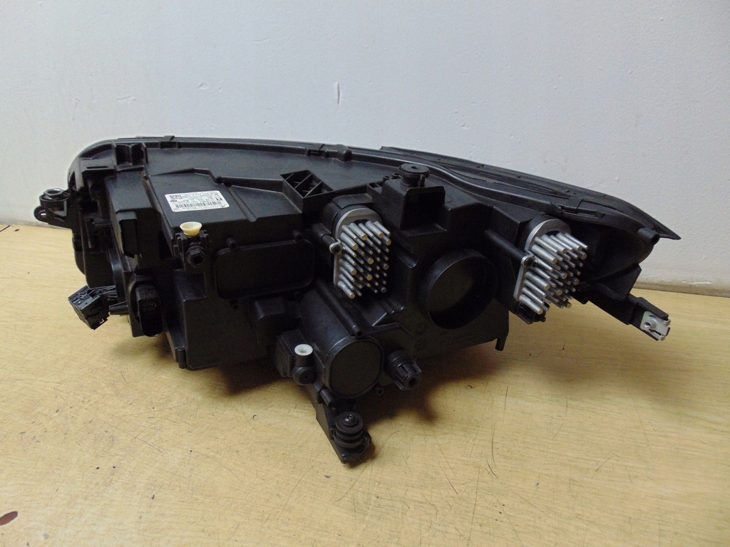 фото №10, Лампа правая перед vw tiguan ii lift 5nb941114f europa