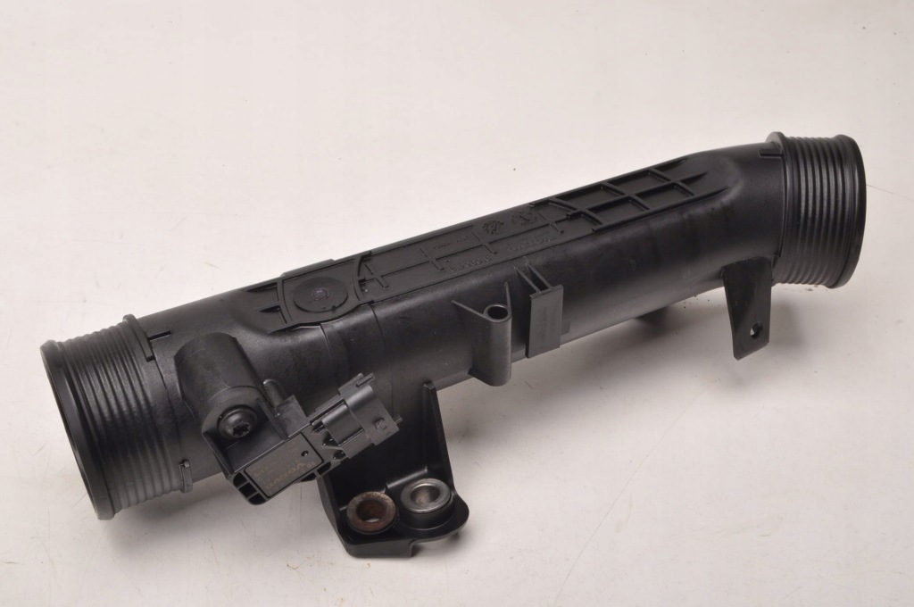 Купить Volvo xc60 ii 2.0 d4 труба интеркулер 31686412 31405341