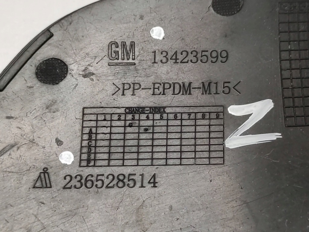 Opel astra k заглушка фаркоп бампера перед 13423599 Доставка