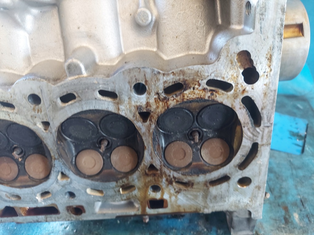 фото №14, Головка peugeot 107 2008 r 1.0 b 1kr