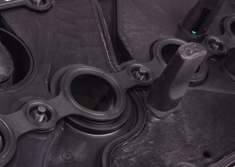 фото №6, Крышка клапана двигателя audi seat skoda vw оригинальная 06f103469k