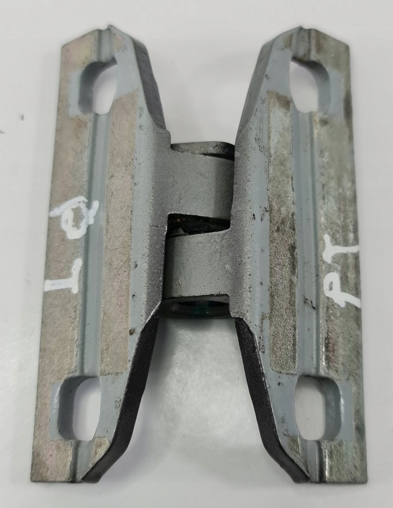 фото №2, Петля дверь правый задняя volvo xc70