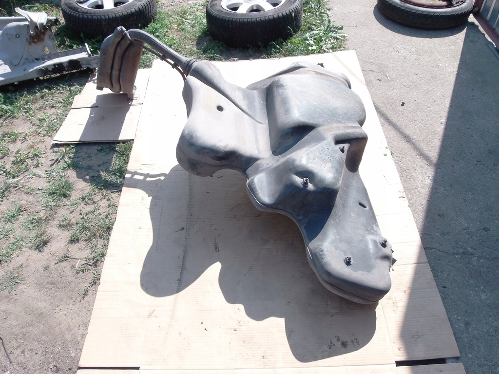 фото №8, Бак пального bak audi a3 8l 1,6 benz 8v 3 двері