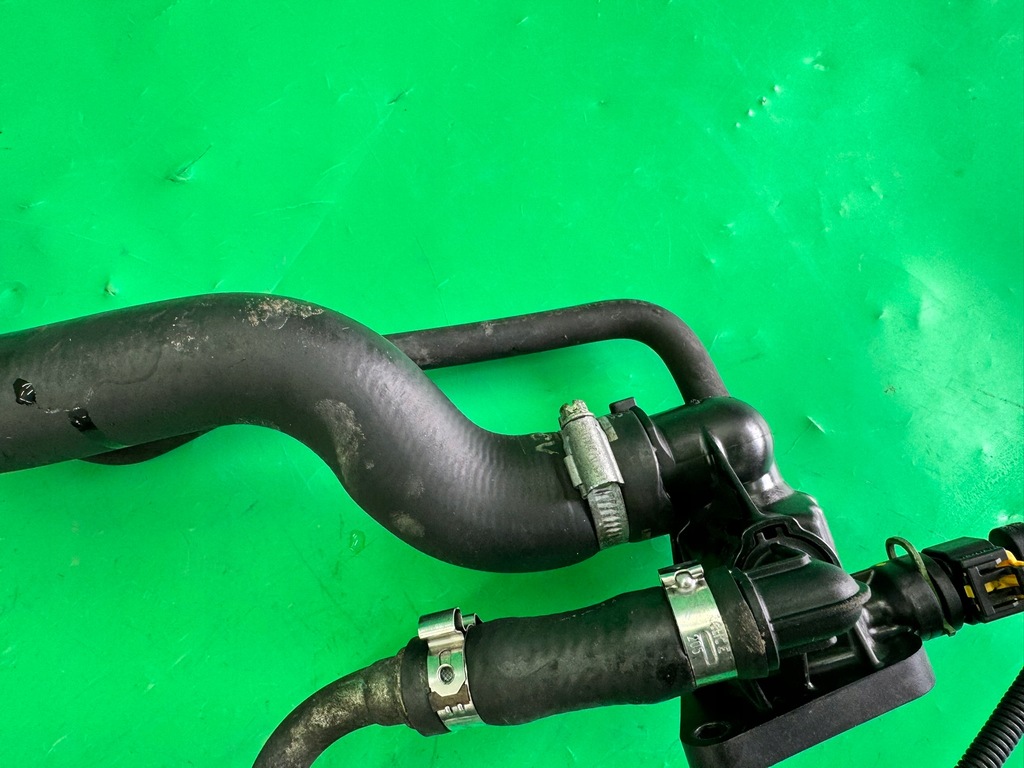 фото №11, Корпус термостата труба гумовий елемент шланг wody alfa romeo mito 1.3 jtdm 08-