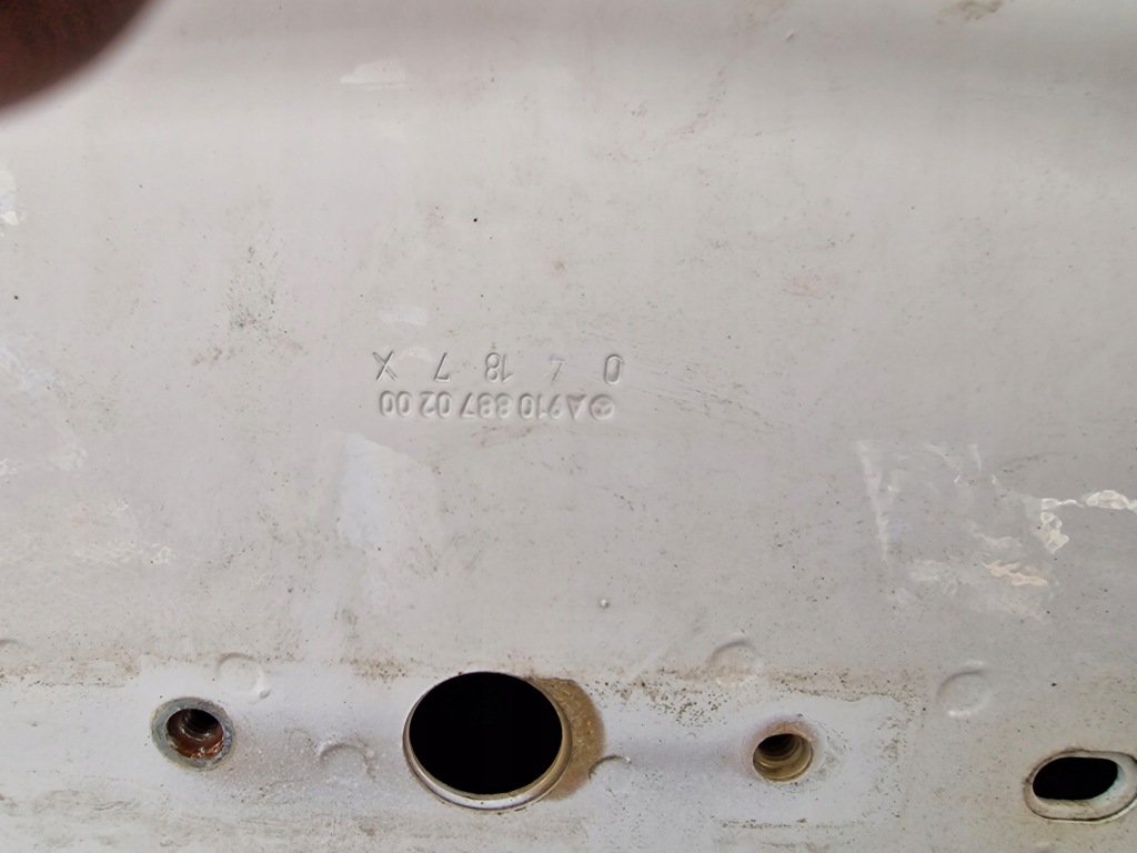 Mercedes sprinter 907 капот w907 в Украине