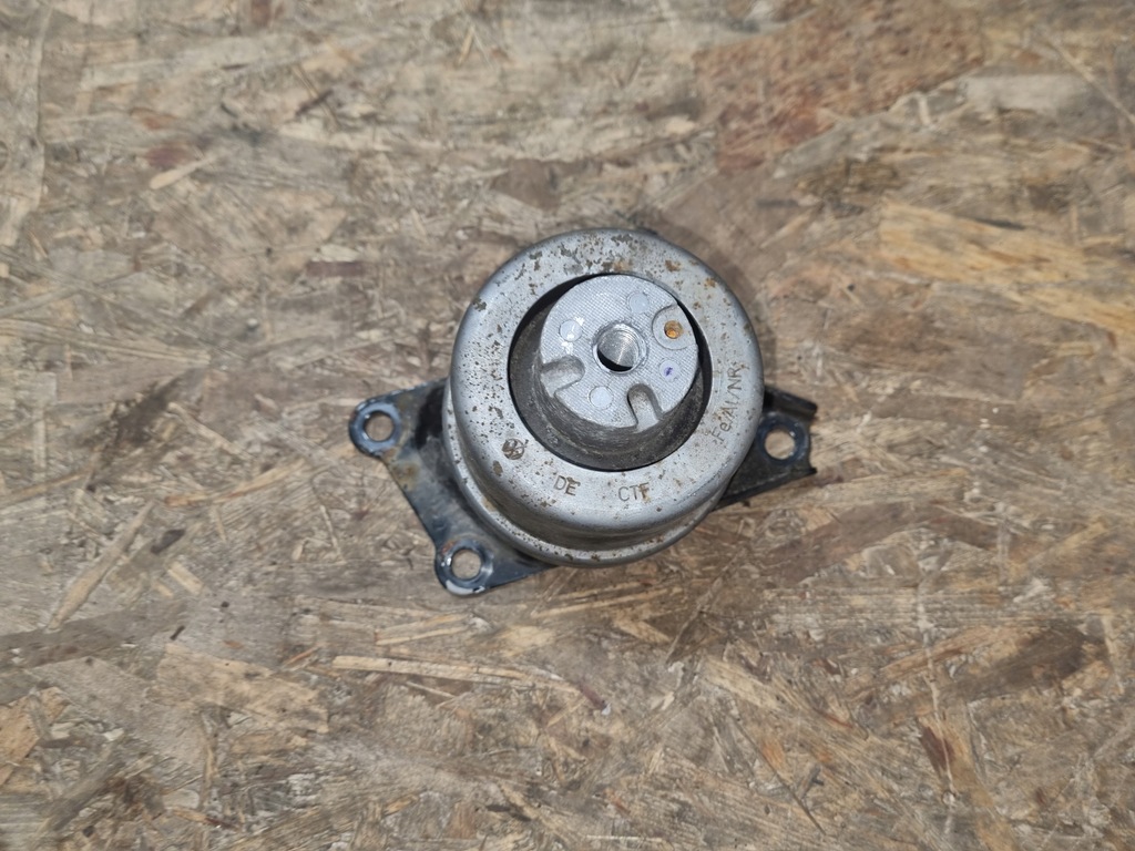 фото №1, Vw t6 2015-2019 подушка двигателя правая 7h0199256h