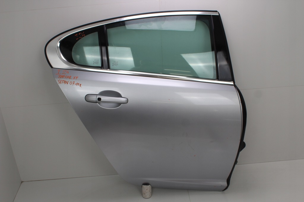 фото №1, Дверь правый задняя jaguar xf 07-11r sedan