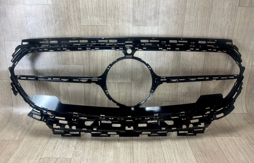 Купити Mercedes e-klasa w214 рамка решітка радіатора решітка led a2148804501
