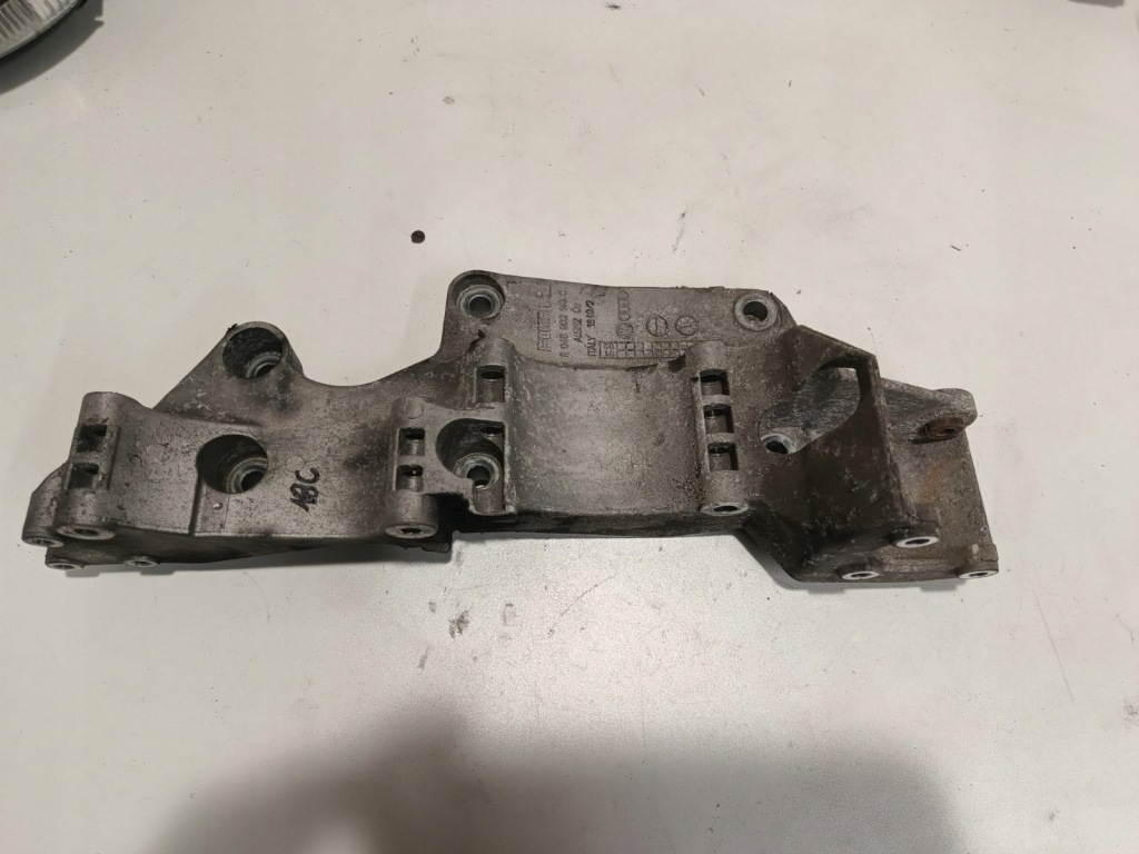 Кронштейн генератора vw audi skoda seat r045903143c Оригинал