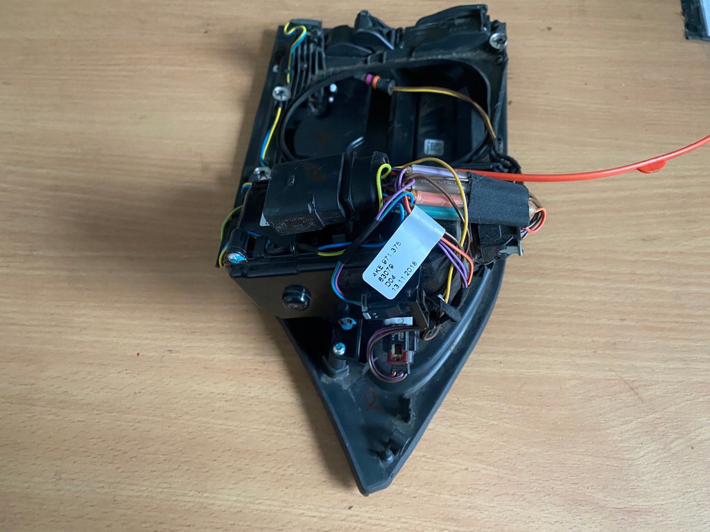 фото №8, Audi e-tron 4ke роз'єм заряджання кришка 4ke810001 оригінал