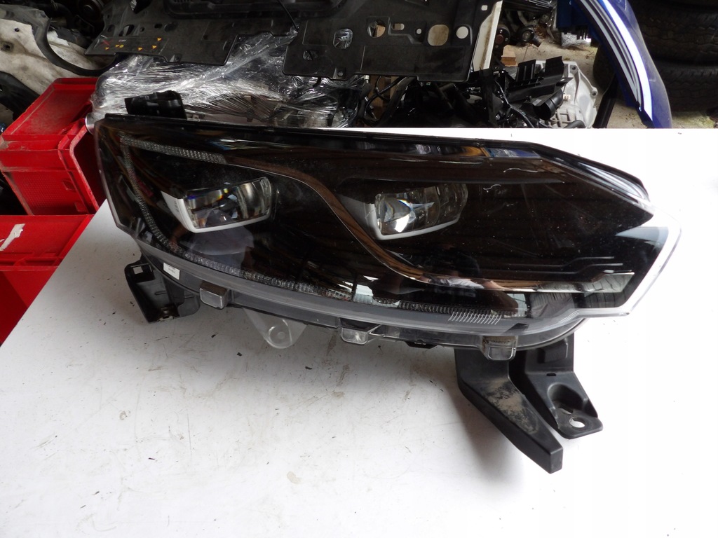 фото №1, Права передня лампа 260108498r renault espace 5 v