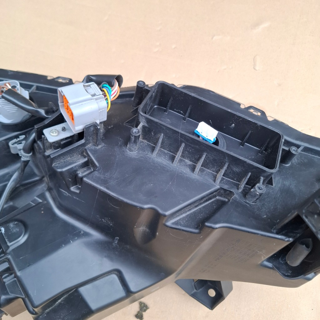 Mitsubishi asx 2 2 20- фара фара правый  full led 8301d482 cała оригинал . Доставка