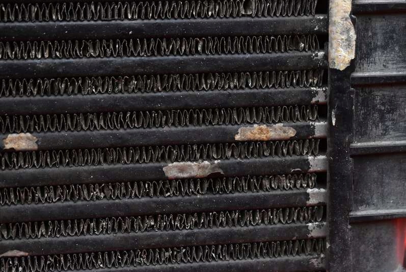 фото №12, Радіатор інтеркулер 144619u20a nissan note 1 i e11 1.5 dci 86 km 05-09