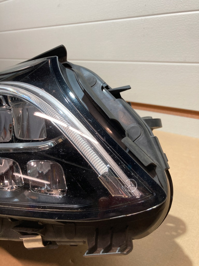 Фара правая передняя mercedes w205 рестайлинг  full led Цена