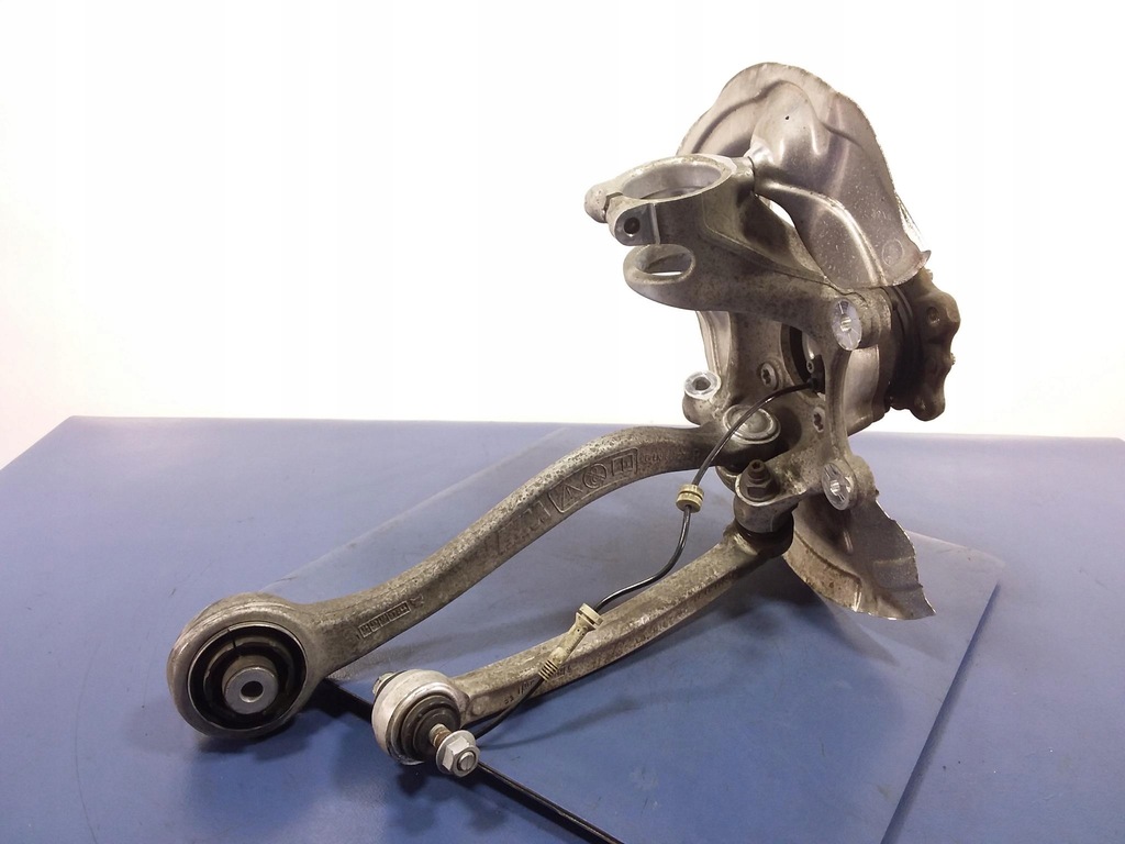 фото №3, Bmw m4 f82 f83 поворотный кулак ступица правая перед