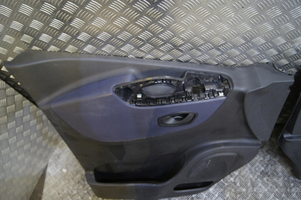 фото №7, Обивка дверь набор traffic iii vivaro b