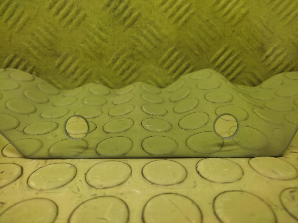 фото №4, Mazda 5 стекло дверь левый перед