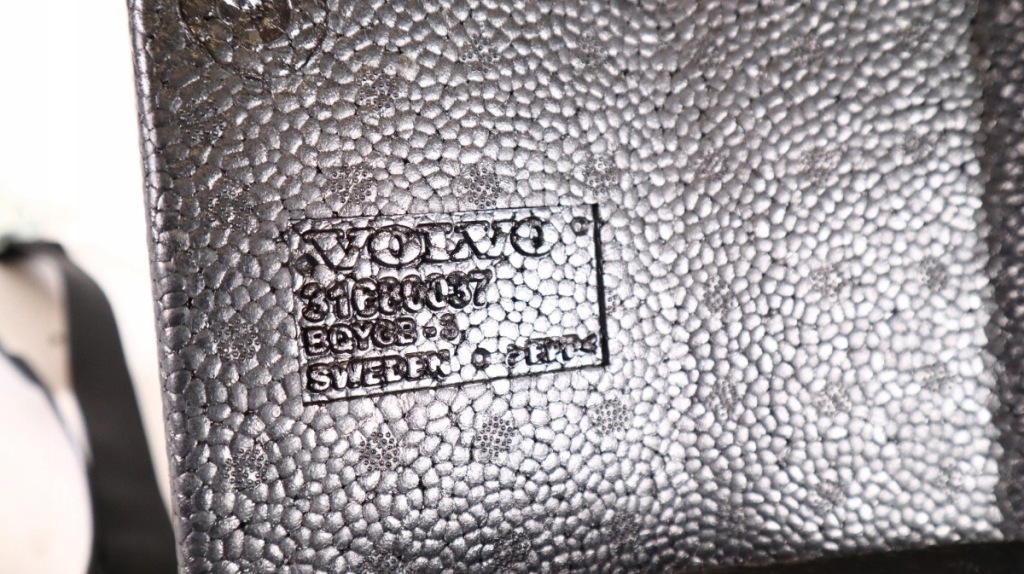 фото №5, Volvo xc60 ii набор ремонтный вкладыш багажника 31680037