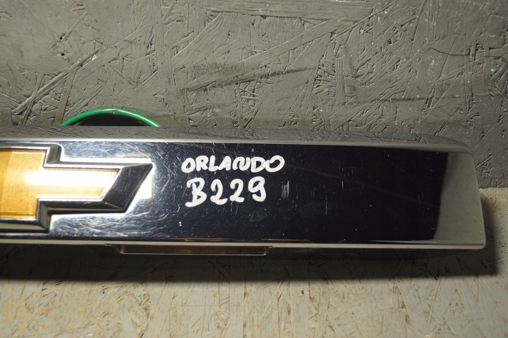 фото №8, Накладка кришки задня chevrolet orlando 96886794