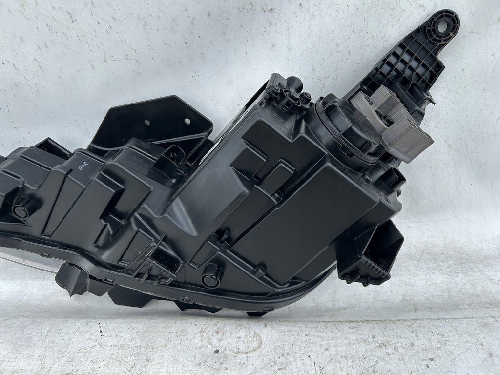 фото №14, Hyundai elantra 6 vi lift 18-20 лампа права led оригінал 92102-f2 europa