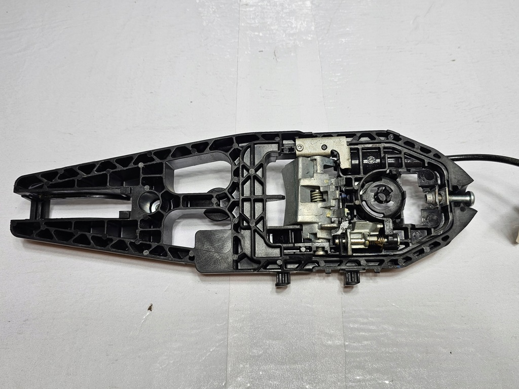 фото №5, Ford mustang 15- замок дверь правый usa