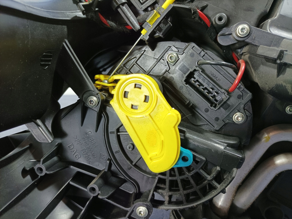 фото №6, Renault clio iii lift обігрівач повітродувка eu 8200784933