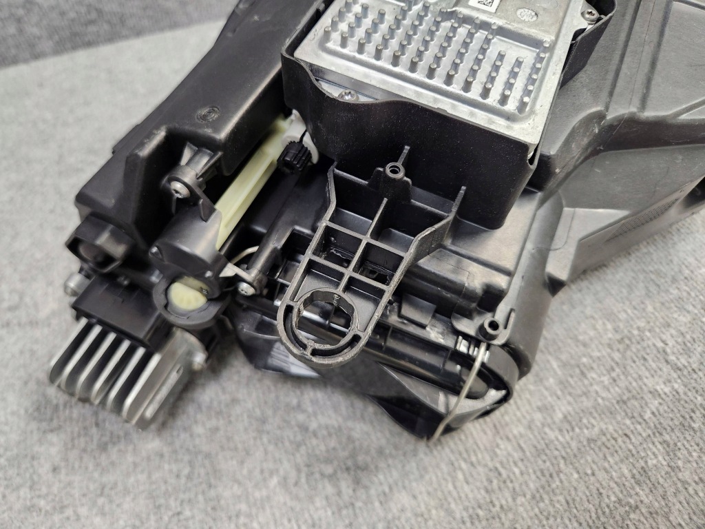 Фара фара передняя правая - seat leon 3 5f full led 12-16 Доставка