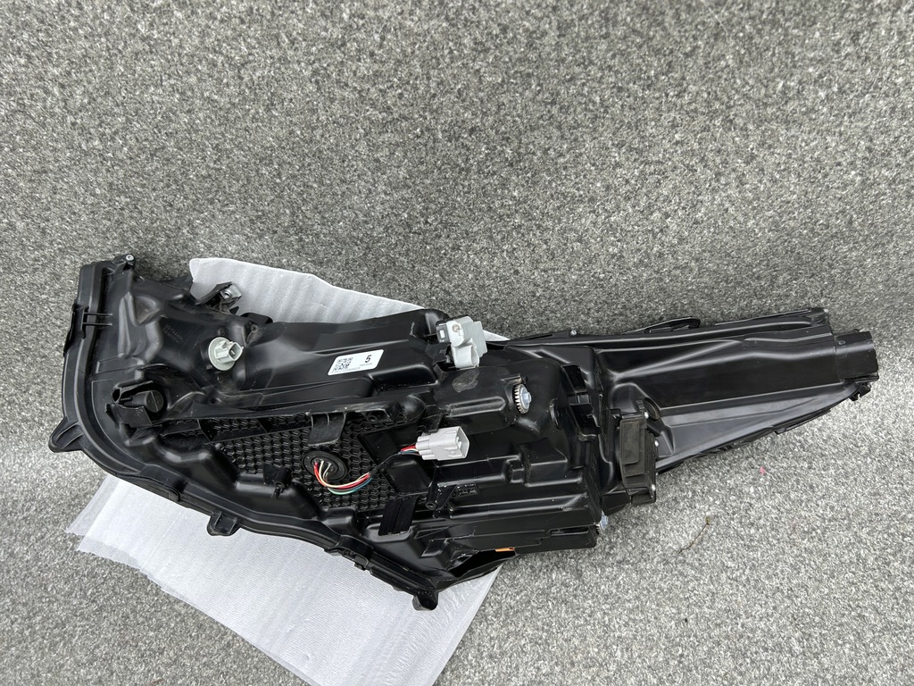 фото №9, Лампа правая передняя toyota highlander iv full led 10000-8a06k poznań