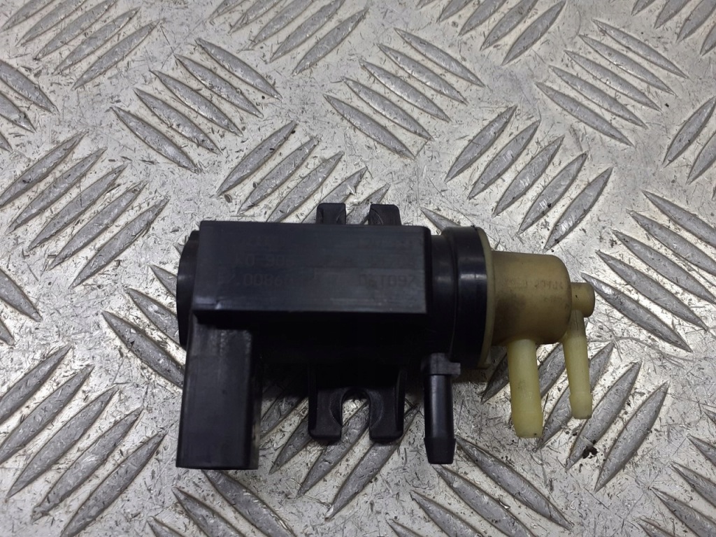 фото №1, Клапан вакуумa vw passat b6 2.0 tdi 1k0906627b