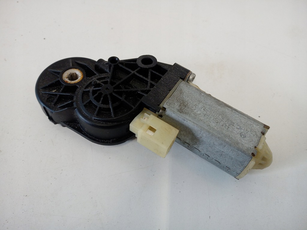 фото №1, Моторчик регулировки сиденье fisher 28415 tesla s