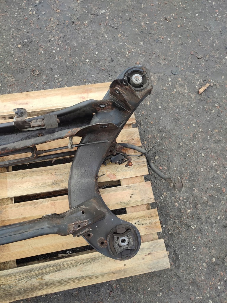 фото №6, Mercedes w212 задній підрамник