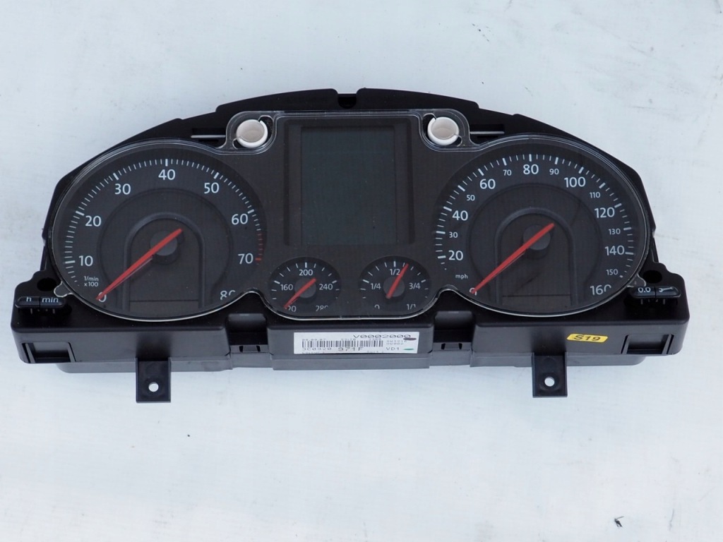 фото №1, Счетчик приборы volkswagen оригинальный номер 3c0920971