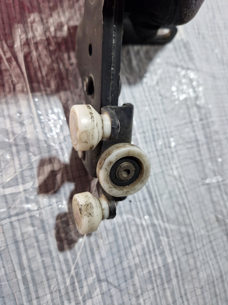 фото №2, Vw crafter ii man tge ролик дверь подрамник