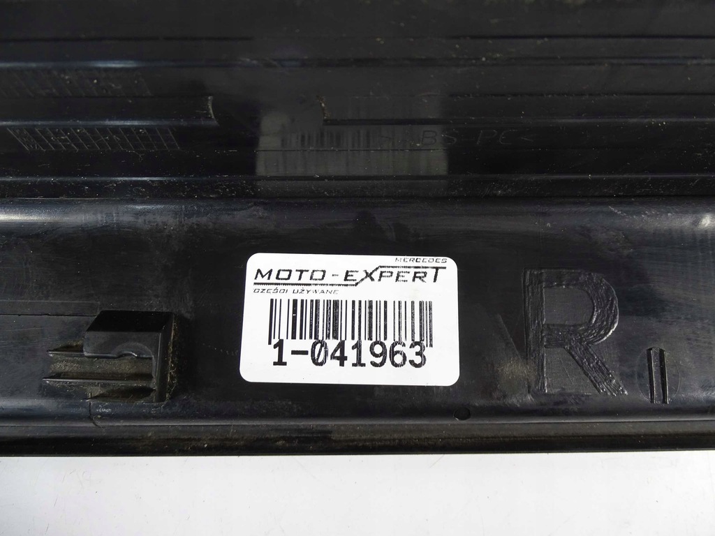 фото №5, Mercedes r w251 защита молдинг порог правый задняя