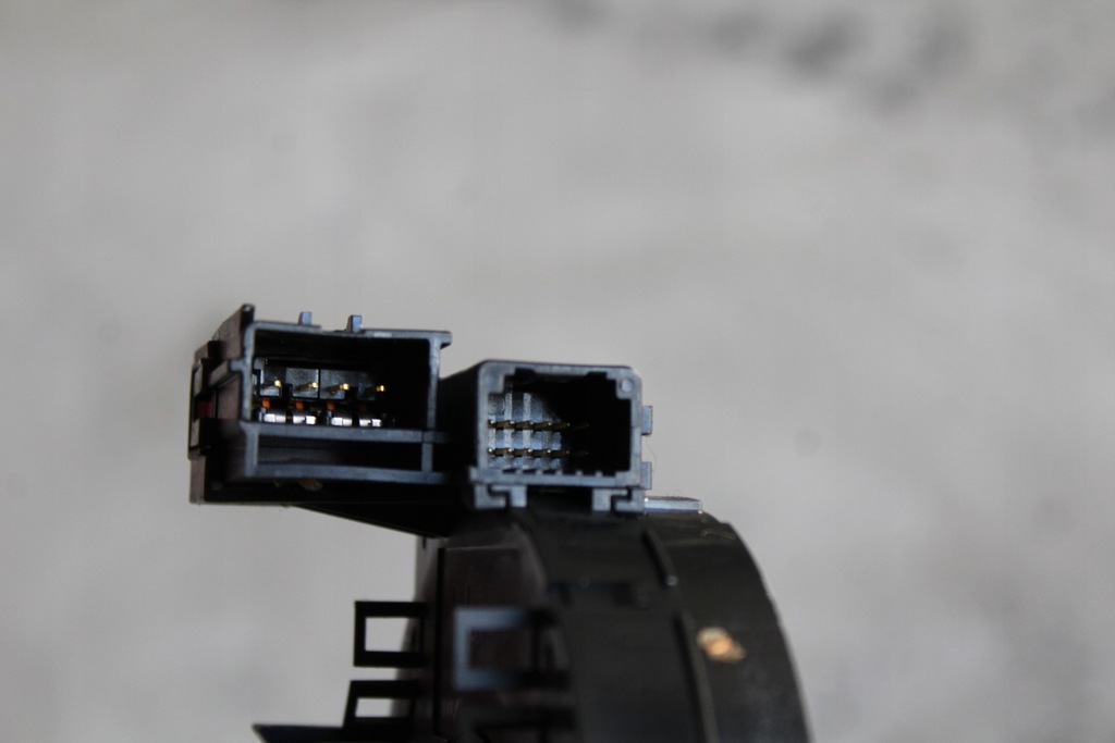 фото №12, Стрічка pod кермо avensis t25