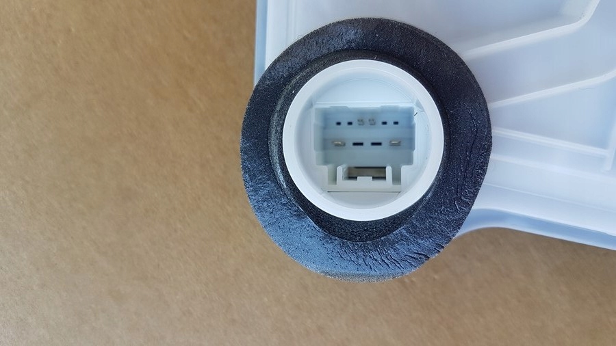 Lexus ux 250h 2021 замок двері перед лівий usa Доставка