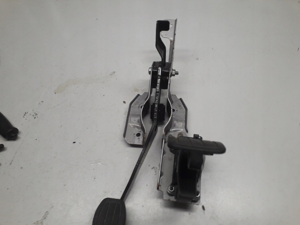 фото №1, Citroen c4 ii педаль газа тормоза