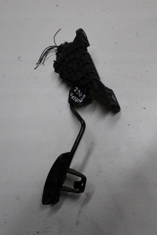 фото №2, Mazda 5 06 2.0 потенціометр педаль газу