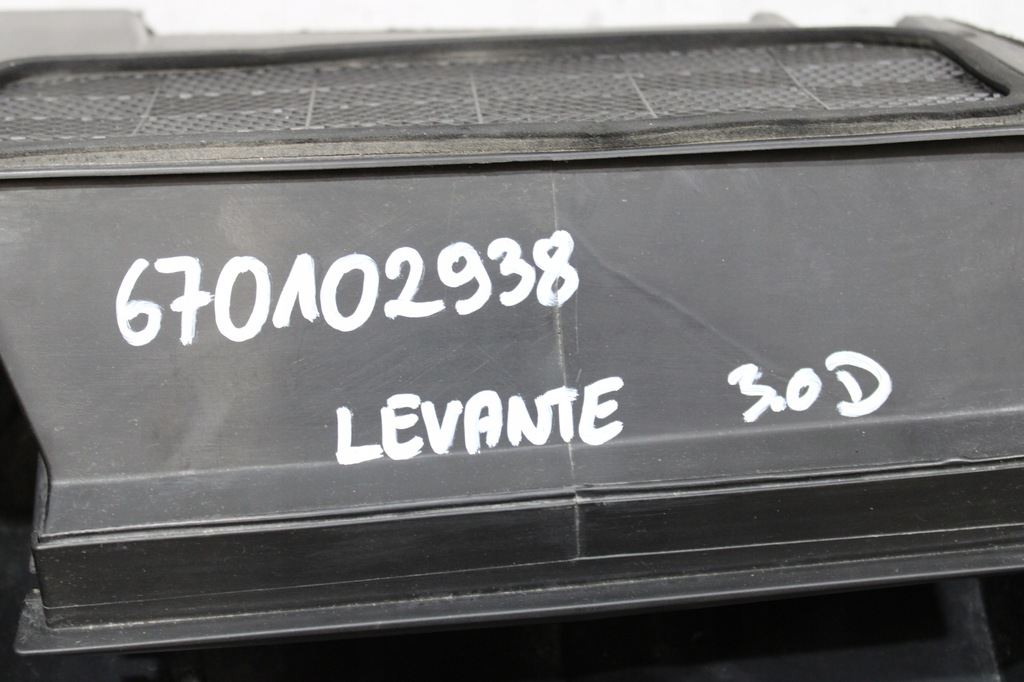 фото №5, Впуск воздуха maserati levante m161 670102938