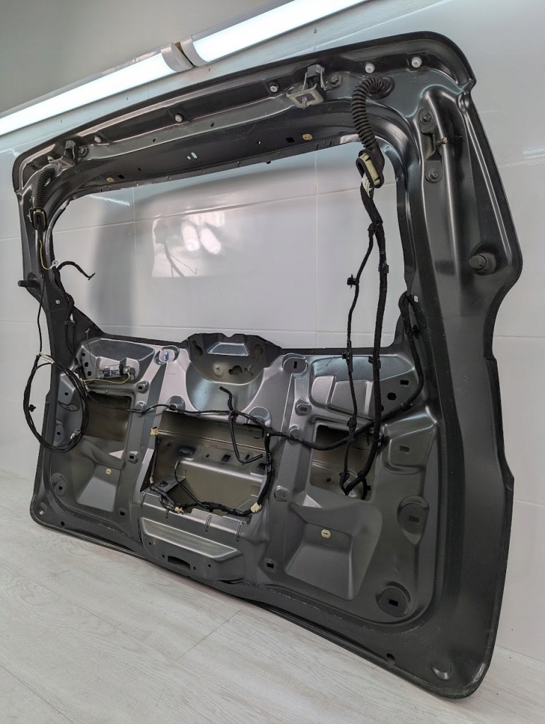 Крышка багажника багажника peugeot 5008 01833 Доставка