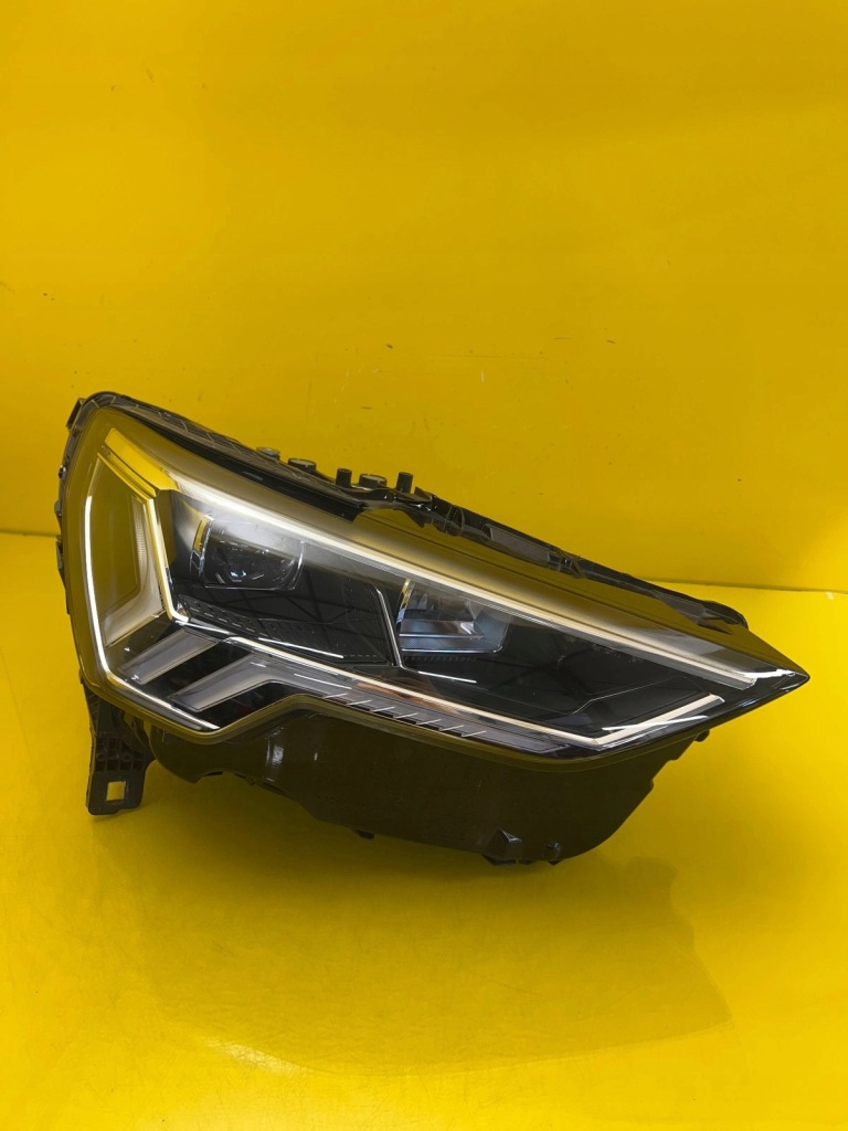 Купити Фара правий audi q3 2 2 83a led 83a941034