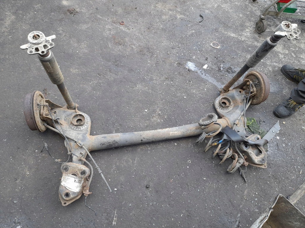 фото №1, Задня балка oś kpl fiat grande punto 3 drz. _07