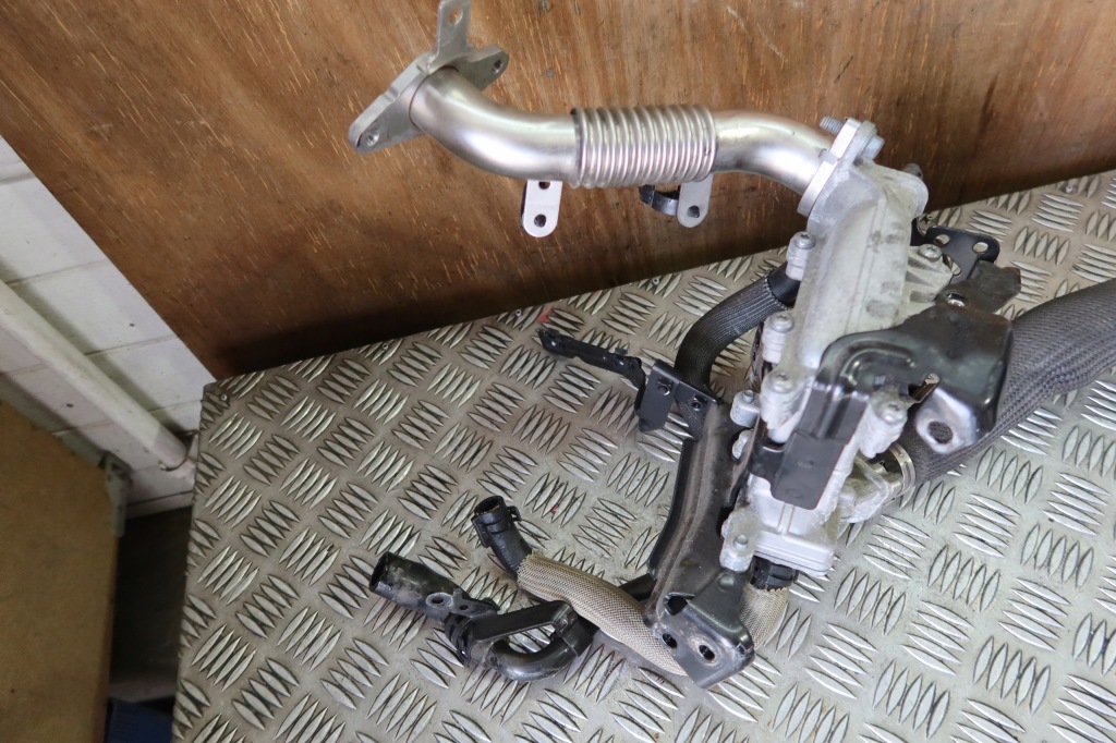 фото №8, Радіатор вихлопних газів egr range rover evoque 2.0 d g4d3-9f464-ba