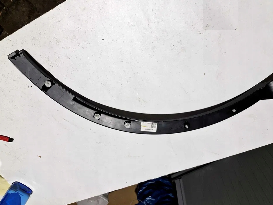 фото №6, Молдинг крыла задняя правый jaguar f-pace