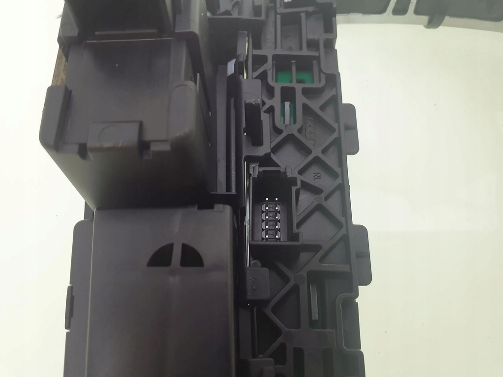 фото №8, Audi q5 sq5 2011 панель радио