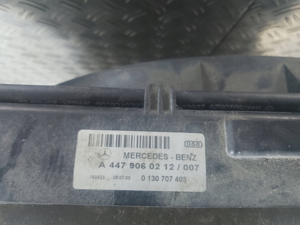 фото №5, Vito 447 15- радіатор комплект 2.2