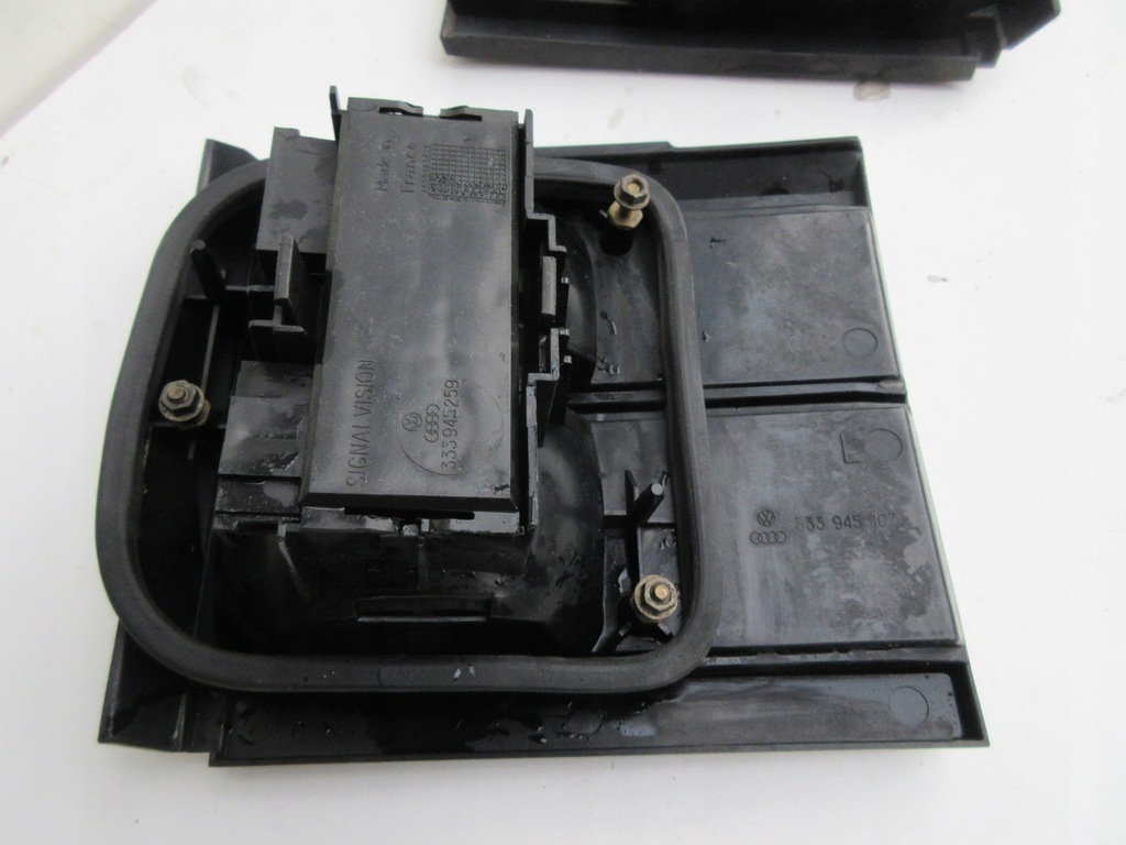 фото №6, Лампа задня ліва правий кришки vw passat b3 333945108