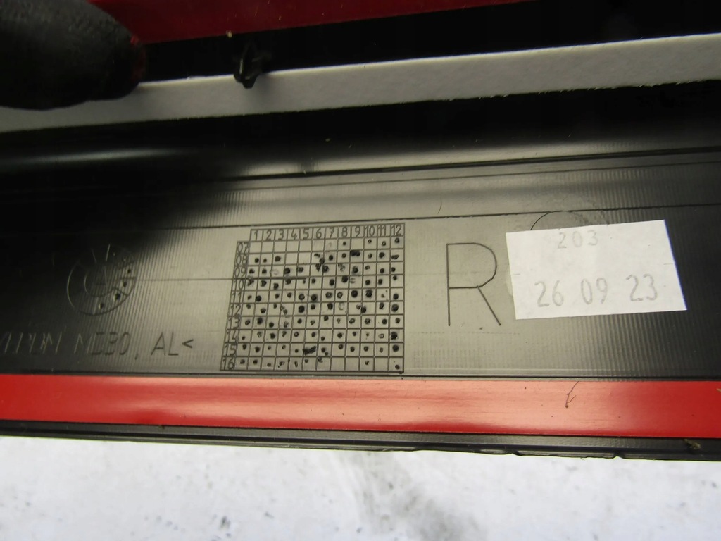 фото №9, Audi q5 sq5 молдинг поріг правого правого перед 8r0853374g